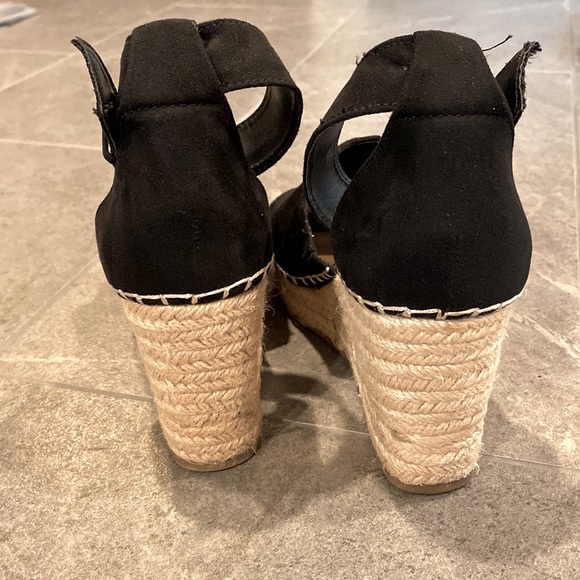 Black platform Espadrilles - Picture 2 of 7